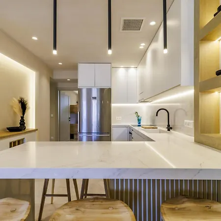 The Amber Hideaway Apartment *