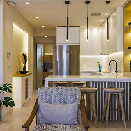 The Amber Hideaway Apartment
